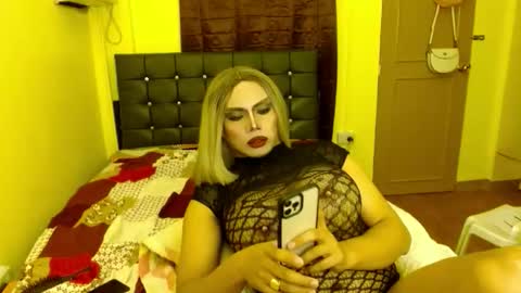 HUGECOCK online show from April 19, 6:10 pm