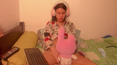 _baby_vi online show from January 17, 2:30 am