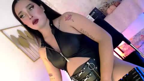 Caroline online show from February 12, 7:58 am