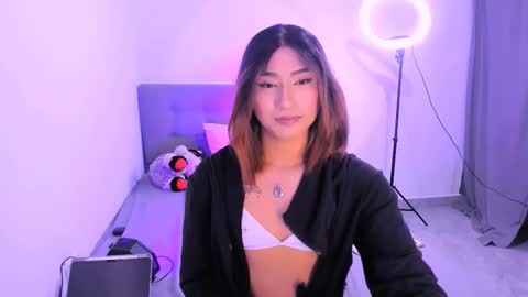 _isis_r online show from March 25, 9:19 pm