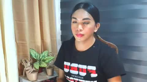 _karie_ online show from October 31, 3:10 pm