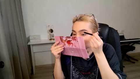 _meow_neko_ online show from January 9, 2:05 am