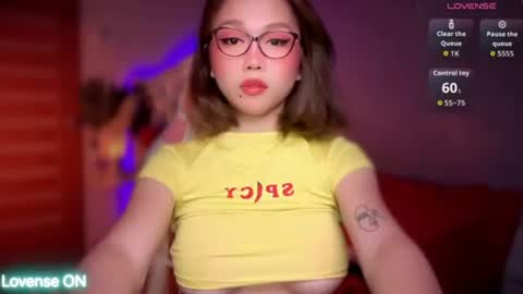 Lily online show from July 24, 9:52 am