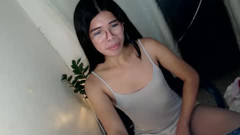 Odette online show from May 21, 6:04 pm