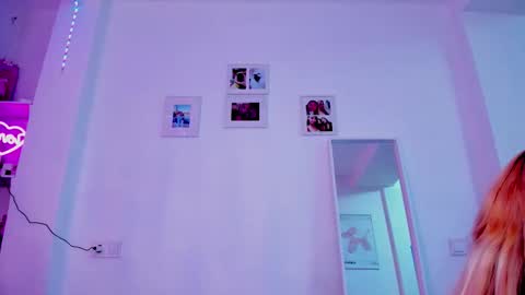   online show from March 5, 7:19 pm