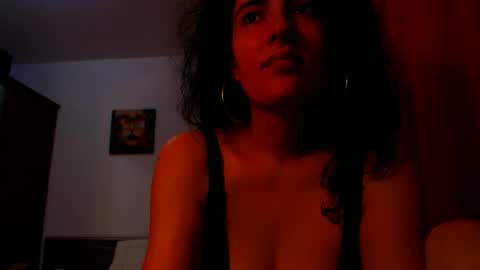 amy        online show from February 7, 12:05 am