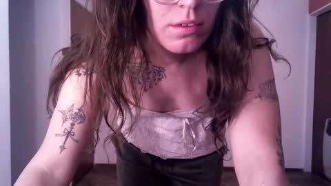 Snapshot of akamedolle chatting on September 26, 3:25 am Veronica Akame 3 online show from September 26, 3:25 am