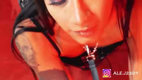 Ale online show from December 14, 7:14 am