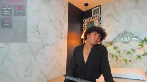 Alejandro or Alejo  online show from February 5, 7:31 pm