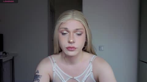 ALENA  INDEPENDENT MODEL online show from March 20, 3:40 am