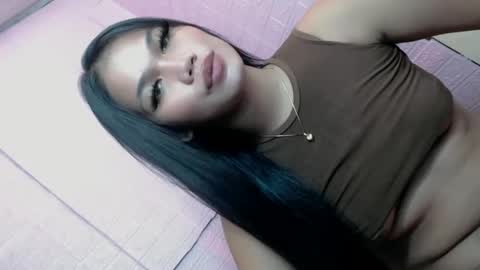 Snapshot of alena_sanggre69 chatting on December 11, 5:48 pm Kimmygirl online show from December 11, 5:48 pm