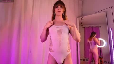 Snapshot of alexisjordanxx chatting on February 23, 11:47 pm Alexis Jordan online show from February 23, 11:47 pm