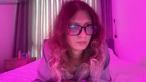 AlicePinkhead online show from February 17, 9:17 am