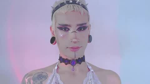     online show from March 25, 1:00 am