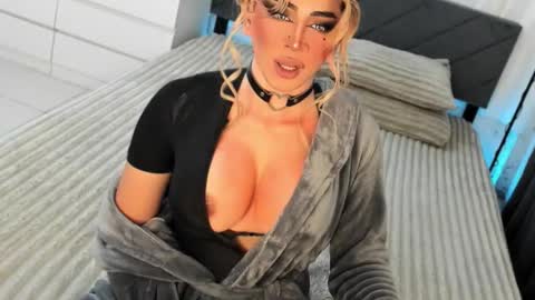 Miss Gia online show from February 17, 12:07 am