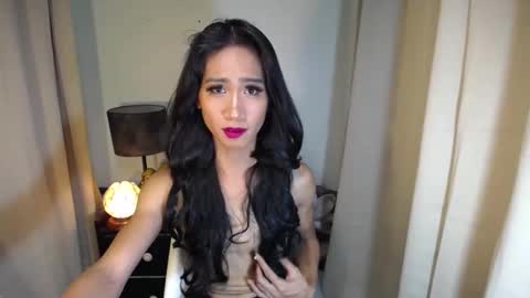 trina online show from December 15, 7:31 pm