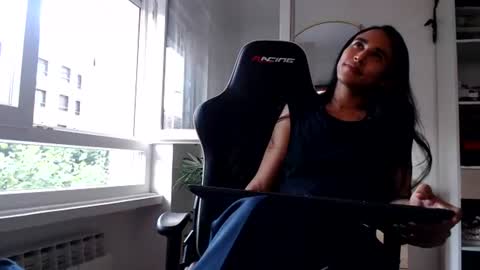 STEPHAN  online show from July 18, 6:48 pm