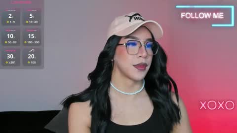 Hazel Bowie online show from January 17, 1:13 am