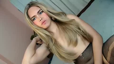 Snapshot of alove_too_last chatting on January 11, 2:04 pm LEXY online show from January 11, 2:04 pm