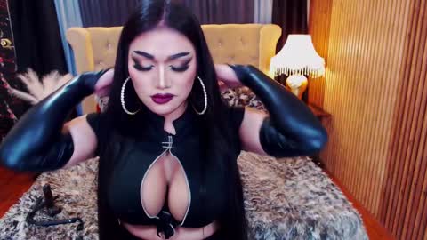 Alura Jhenson online show from February 12, 6:19 am