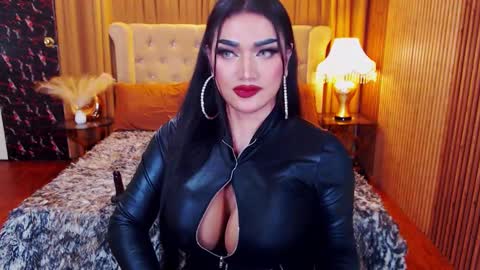 Alura Jhenson online show from September 14, 10:36 pm