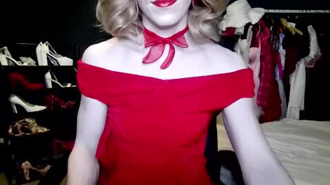 Amalie online show from December 23, 12:15 am