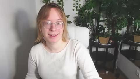 Hi im Amanda online show from December 5, 11:05 am