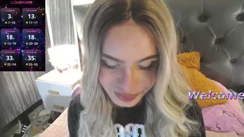 Snapshot of amapola_hs chatting on September 22, 10:26 pm amapola_hs online show from September 22, 10:26 pm