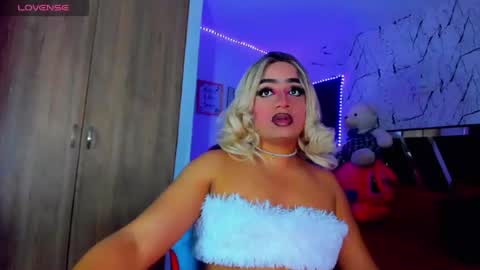 Amber sofia  pitter online show from August 5, 9:32 pm