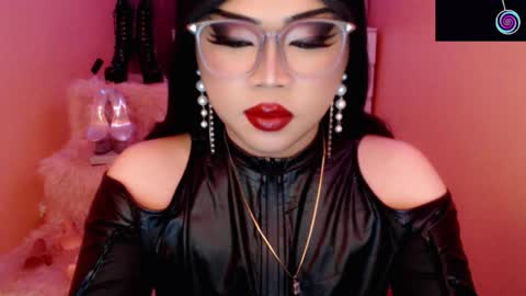 Queen Mireska online show from March 9, 6:22 pm