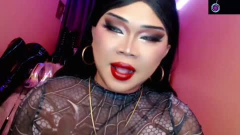 Queen Mireska online show from May 15, 3:42 pm