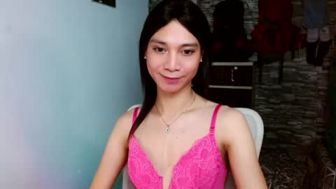 Tina online show from June 9, 1:10 pm