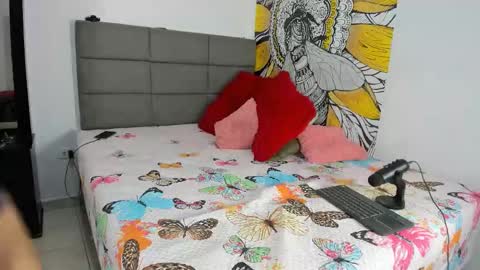 ANDREA online show from February 17, 7:54 pm