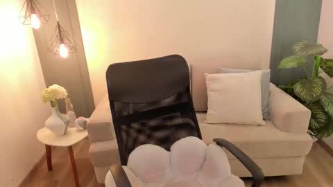 Andre Castaneda online show from March 7, 8:26 pm