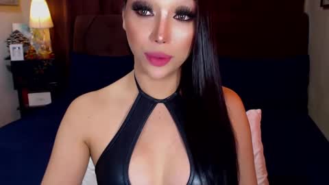 MS. AMALIA online show from January 23, 6:17 am