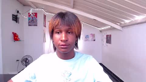 Snapshot of angell_dustt chatting on February 23, 4:13 pm Danielle online show from February 23, 4:13 pm