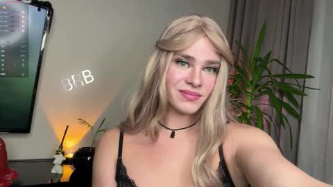 anjalin_sososok online show from October 4, 2:51 pm