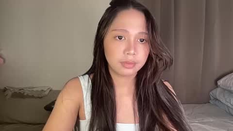 Annette 03 online show from January 18, 7:00 pm