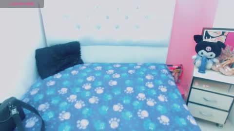 antonela_xx3 online show from March 4, 10:36 pm