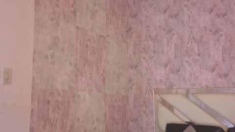 Isabella online show from April 24, 8:45 pm