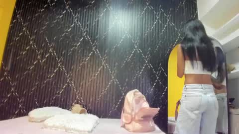 Aria Millers  online show from November 9, 1:34 pm