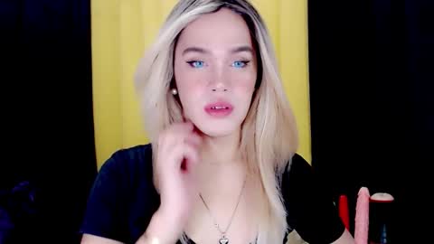 ARIANNE CUMS  online show from September 17, 7:02 am