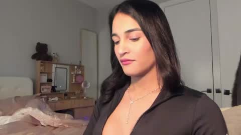 Aria online show from April 8, 5:42 am