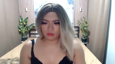 Asian  Hot online show from July 21, 6:38 am