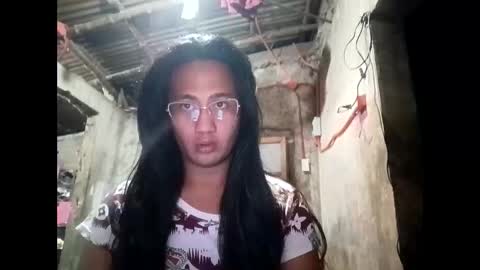 asiankimbigcock26 online show from April 5, 4:38 pm