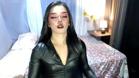 Snapshot of asmodeus_daughter chatting on February 16, 2:43 pm Margaux Miller online show from February 16, 2:43 pm