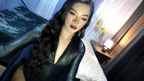 Snapshot of asmodeus_daughter chatting on March 8, 12:41 pm Margaux Miller online show from March 8, 12:41 pm