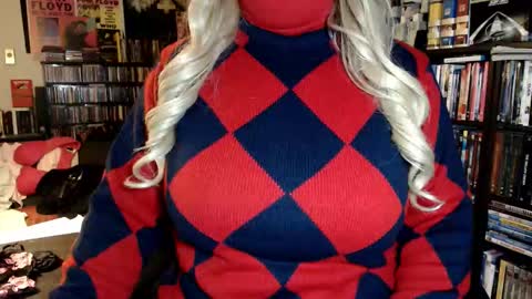 Aspen Vale online show from November 29, 2:35 am