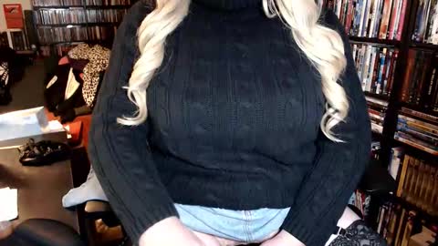 Aspen Vale online show from January 7, 10:35 pm