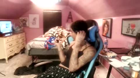 Snapshot of athena_the_godess chatting on October 19, 1:09 am xoxo G0DD3SS xoxox online show from October 19, 1:09 am